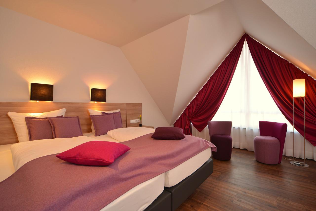 Hotel Crass 3*